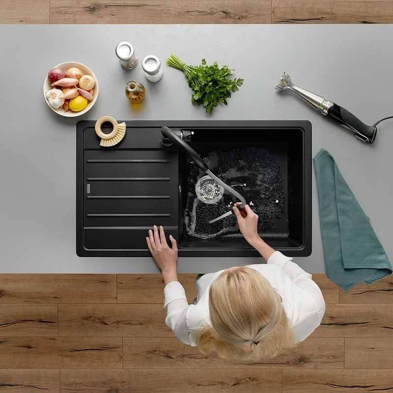 Blanco MIDA-S Single Lever Pull-Out Spray Special Colour Kitchen Tap - Black Matt - 526653 5 Blanco MIDA-S Single Lever Pull-Out Spray Special Colour Kitchen Tap - Black Matt - 526653 - Image 3